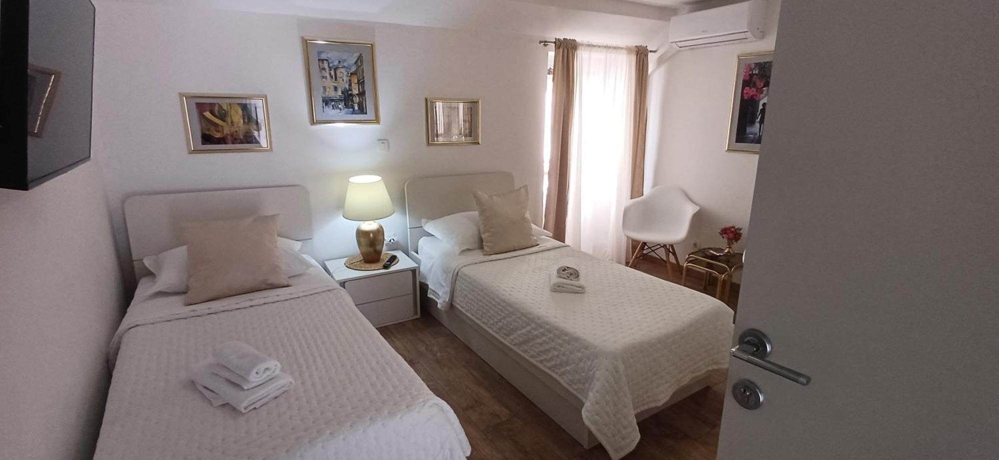 Private Apartments In Diocletians Palace Split Bagian luar foto