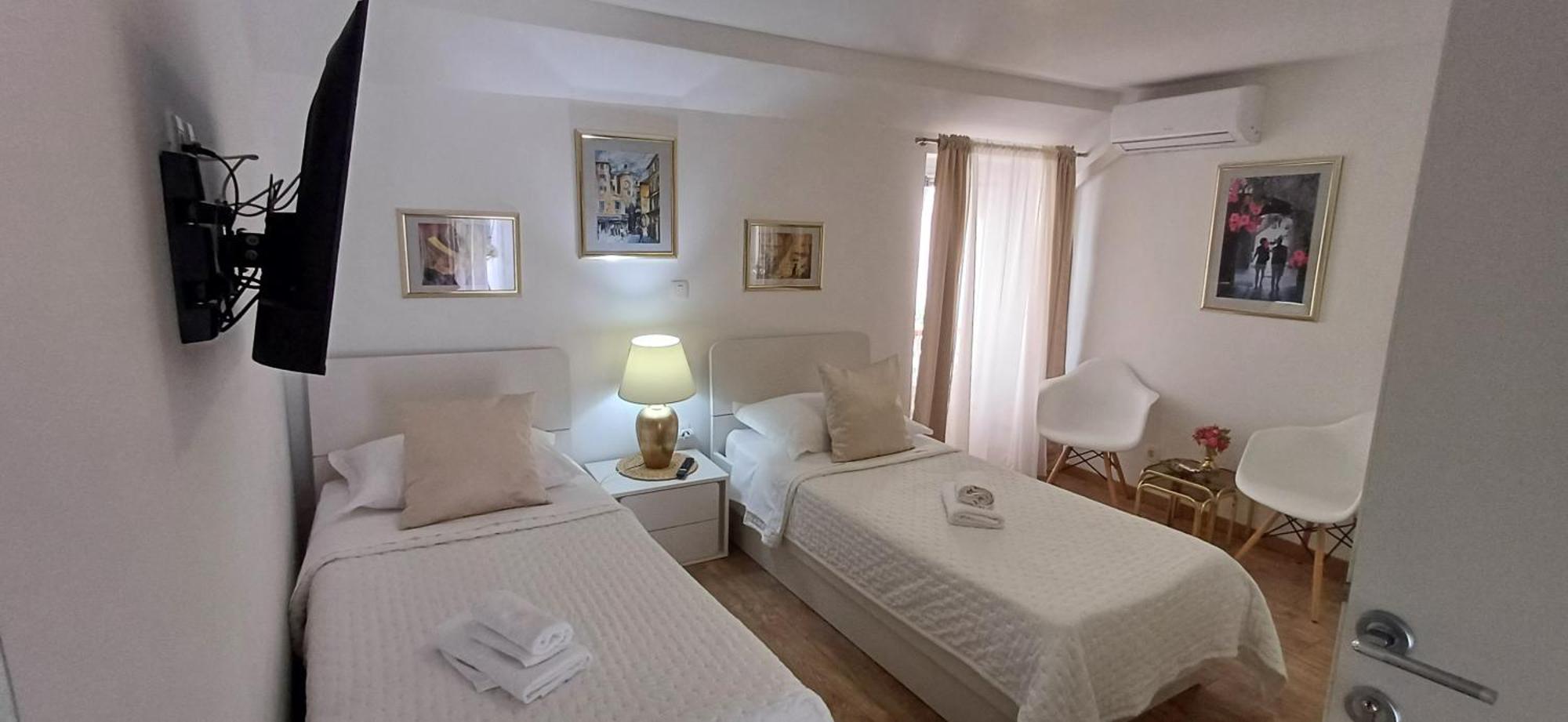 Private Apartments In Diocletians Palace Split Bagian luar foto