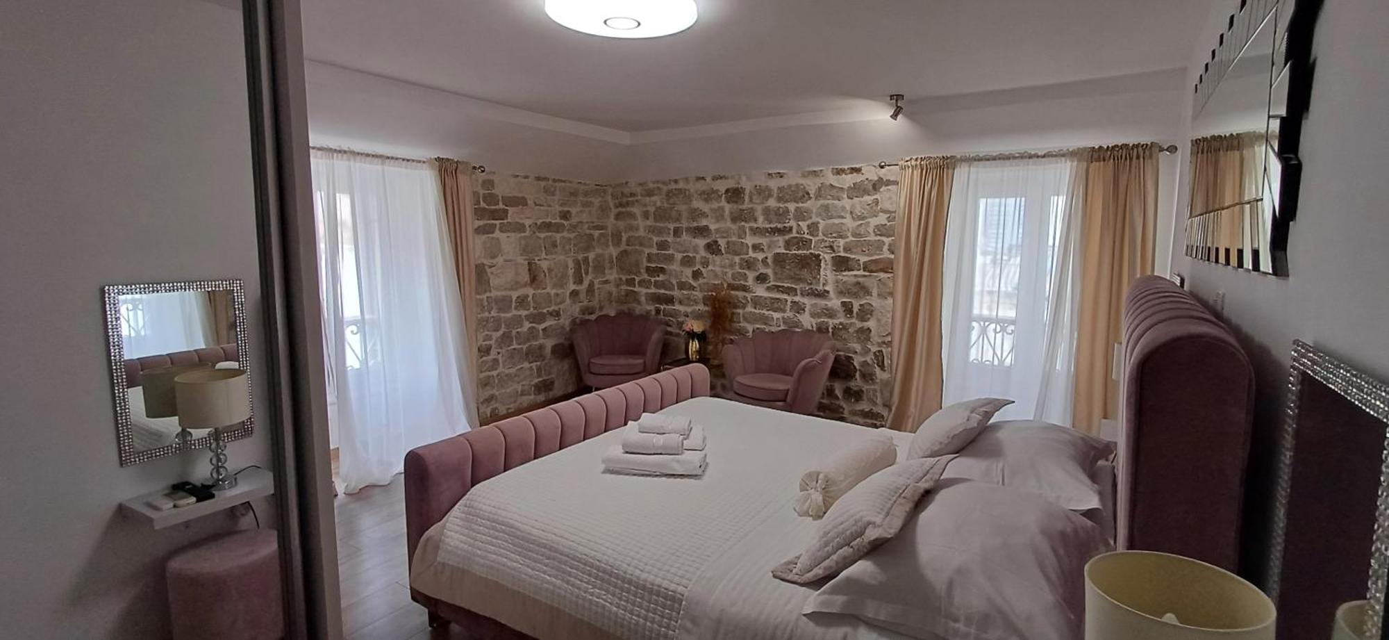 Private Apartments In Diocletians Palace Split Bagian luar foto