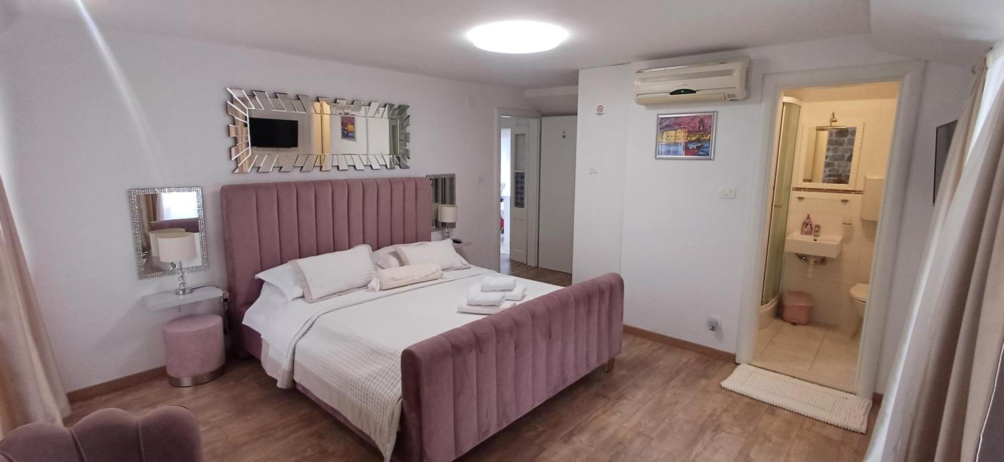 Private Apartments In Diocletians Palace Split Bagian luar foto