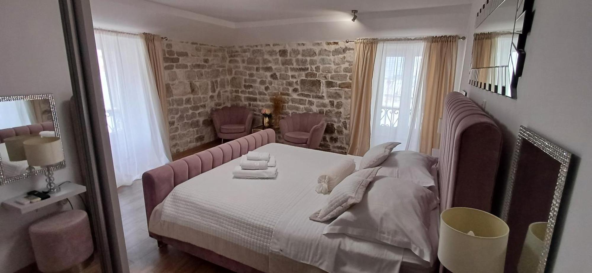Private Apartments In Diocletians Palace Split Bagian luar foto