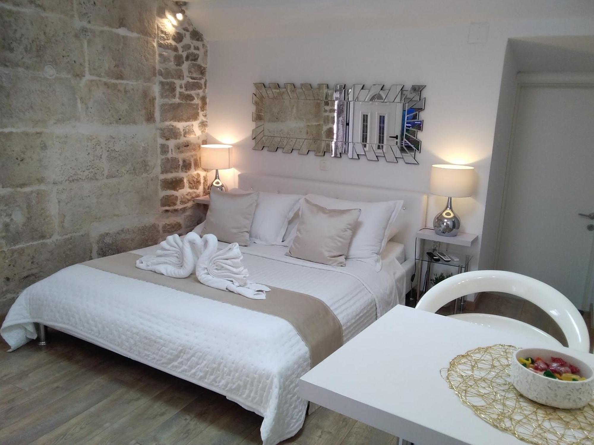 Private Apartments In Diocletians Palace Split Bagian luar foto